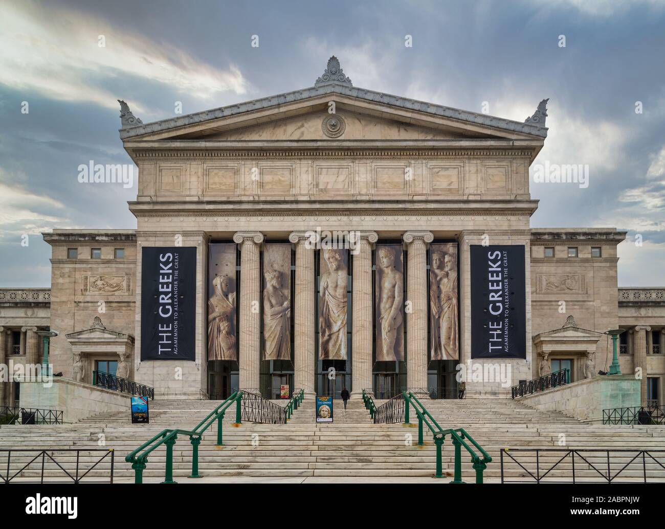 The Field Museum Of Natural History Chicago Usa Exterior Daylight View