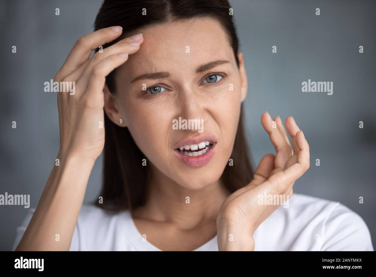 Woman Wrinkle Forehead Hi Res Stock Photography And Images Alamy