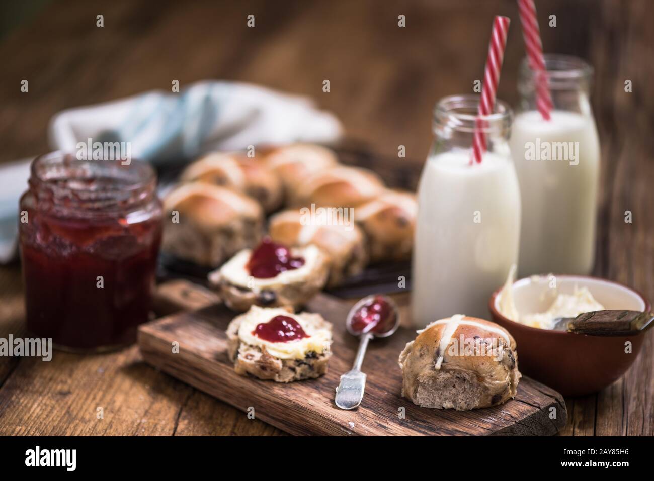 Creamy Tea Hot Cross Bun Stock Photo Alamy