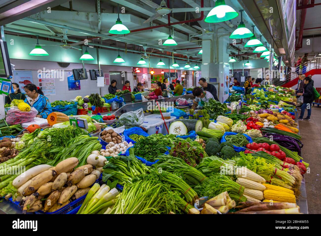 View Of Vegetable Stall In Busy Market Huangpu Shanghai China Asia