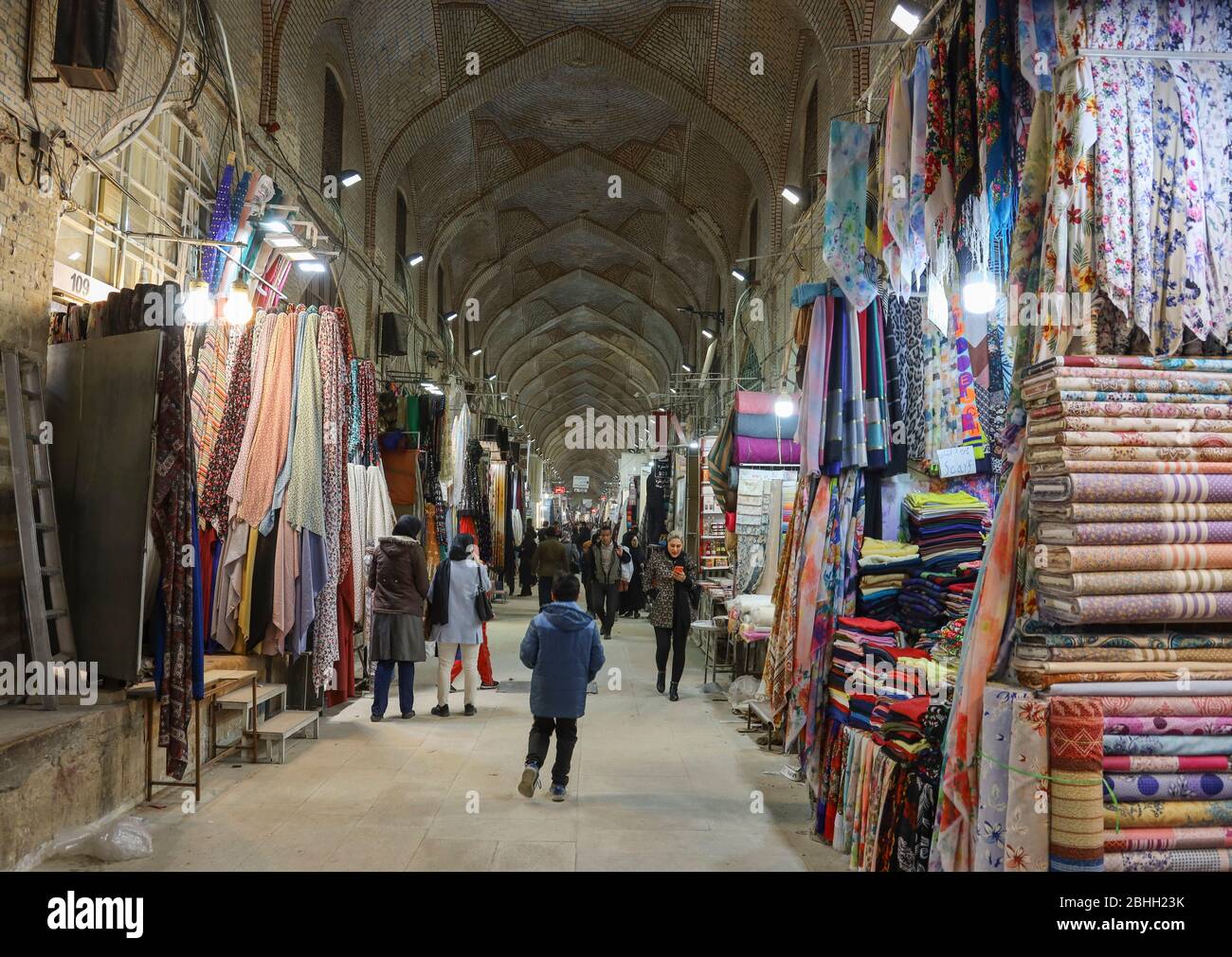 Interior Of The Bazaar I Vakil Souk Vakil Bazaar In Shiraz Fars