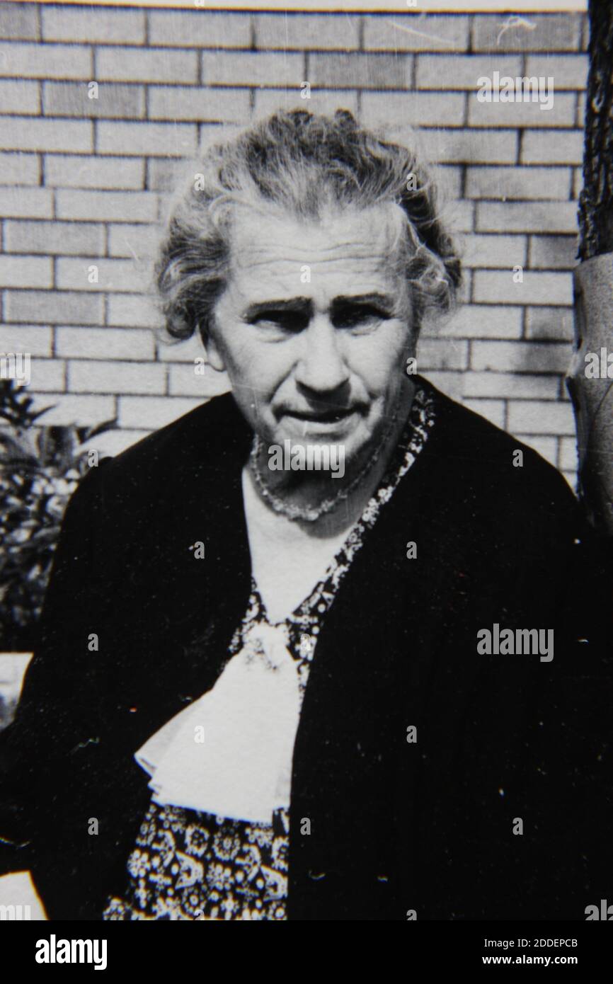 Fine S Vintage Black And White Photography Of An Elderly Woman