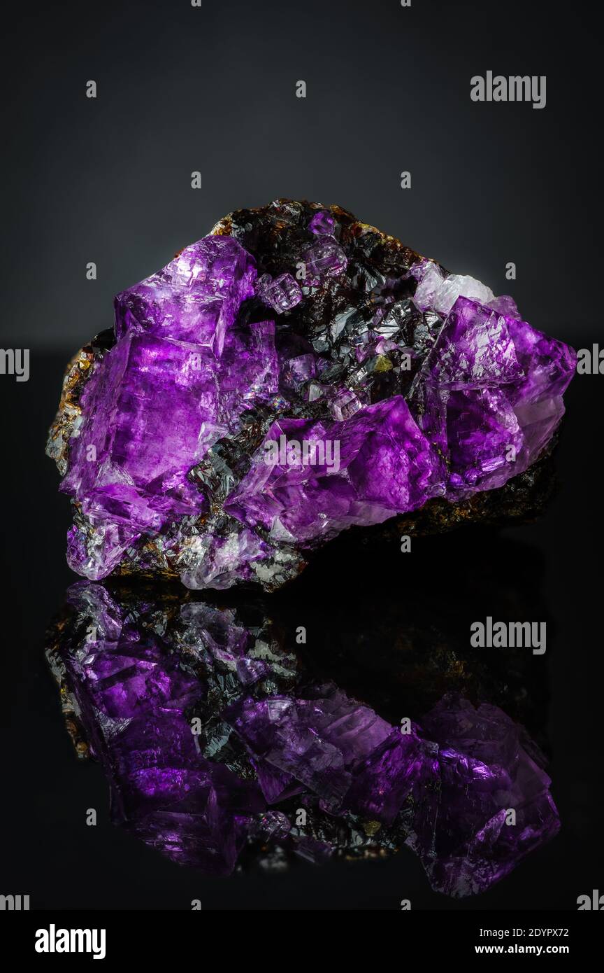 Fluorite Fluorspar Purple Pink Black With Mirror Reflection Black