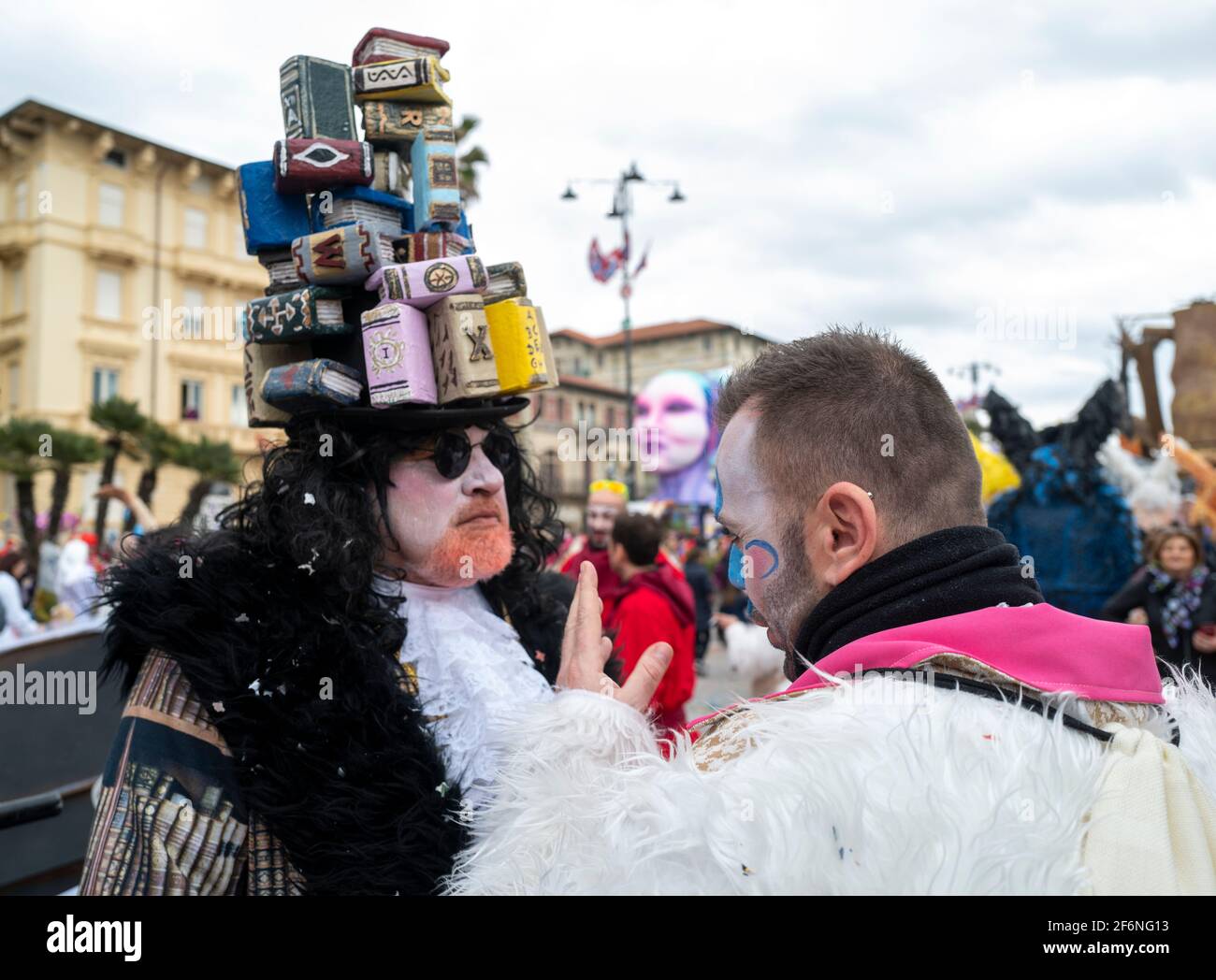 Carnevale Di Viareggio Stock Photo Alamy