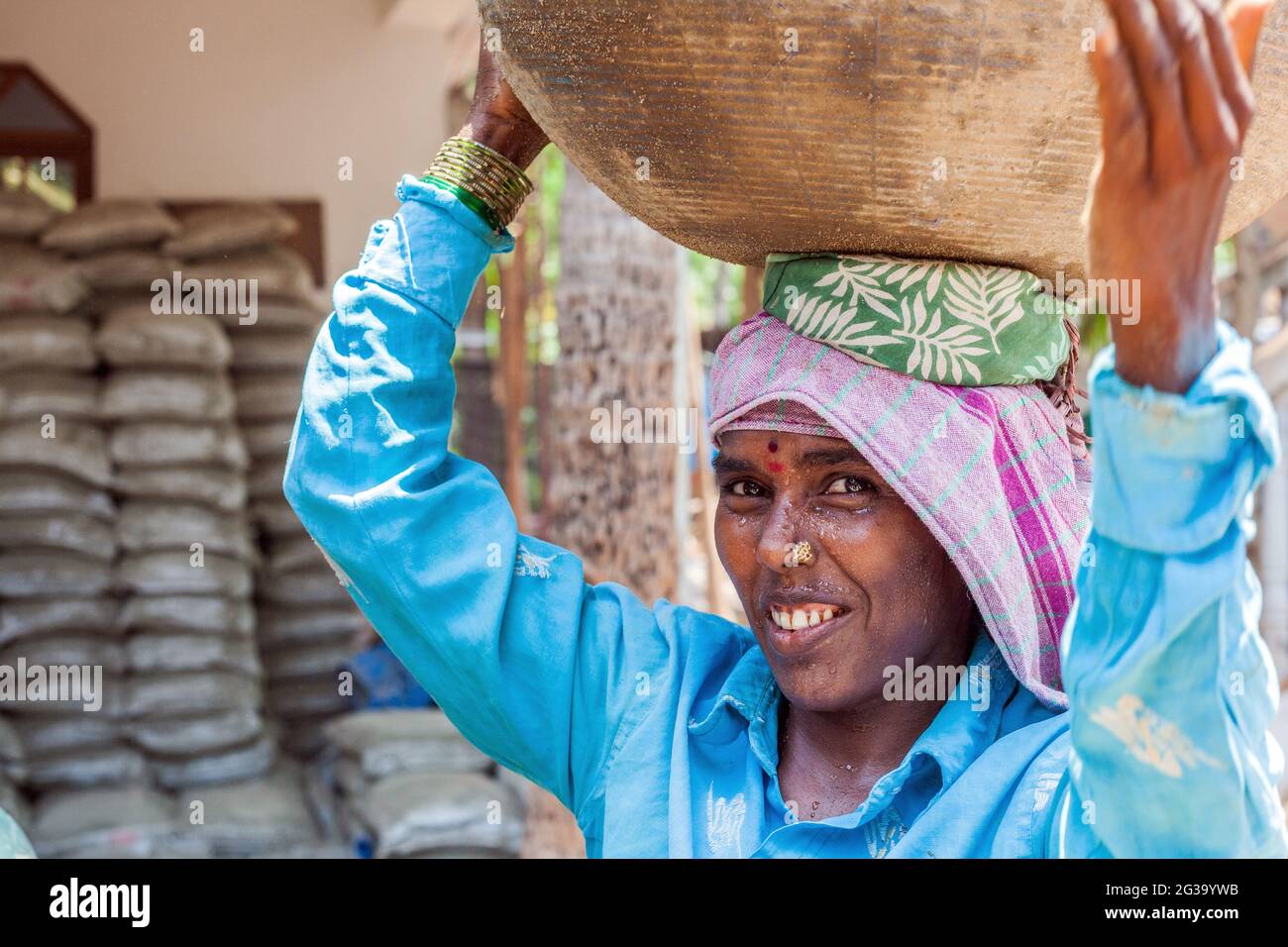 Manual Worker Carrying Heavy Load Hi Res Stock Photography And Images