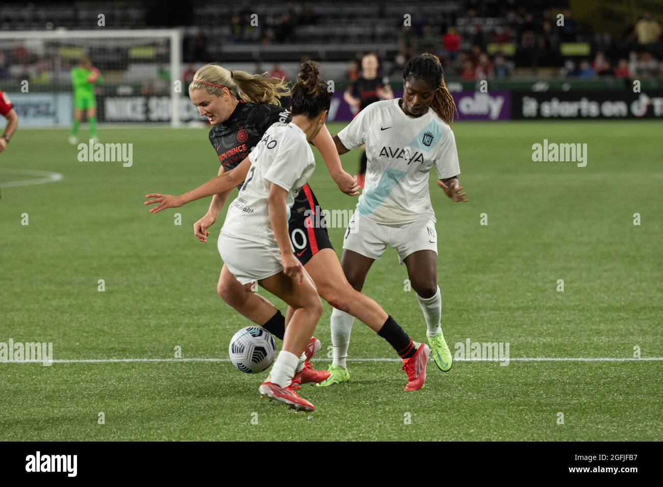 Lindsey Horan Portland Thorns During The National Womens Soccer