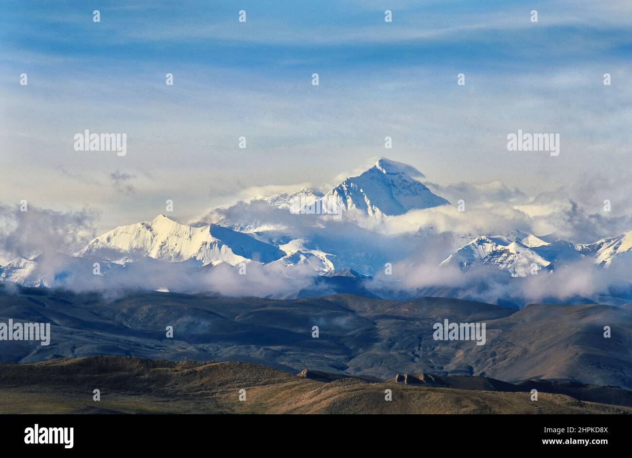 Mt Qomolangma Hi Res Stock Photography And Images Alamy