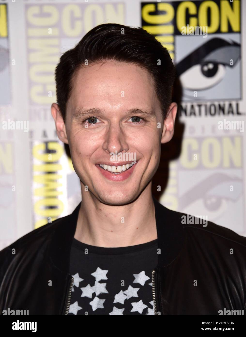 Samuel Barnett Attending The Bbc America S Dirk Gently S Holistic