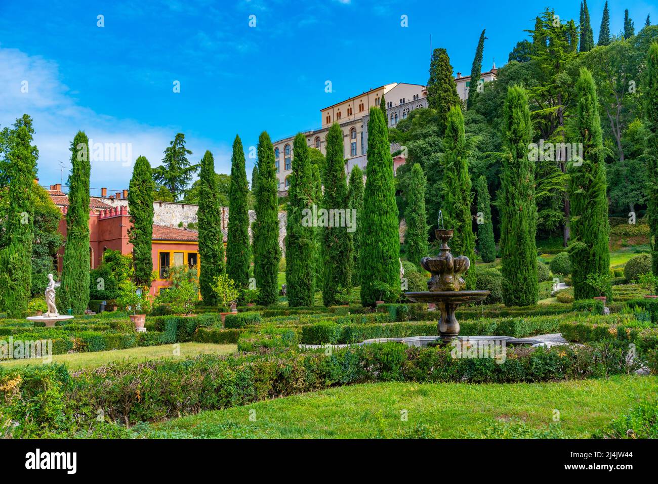 Giardino Giusti Garden In Italian Town Verona Stock Photo Alamy