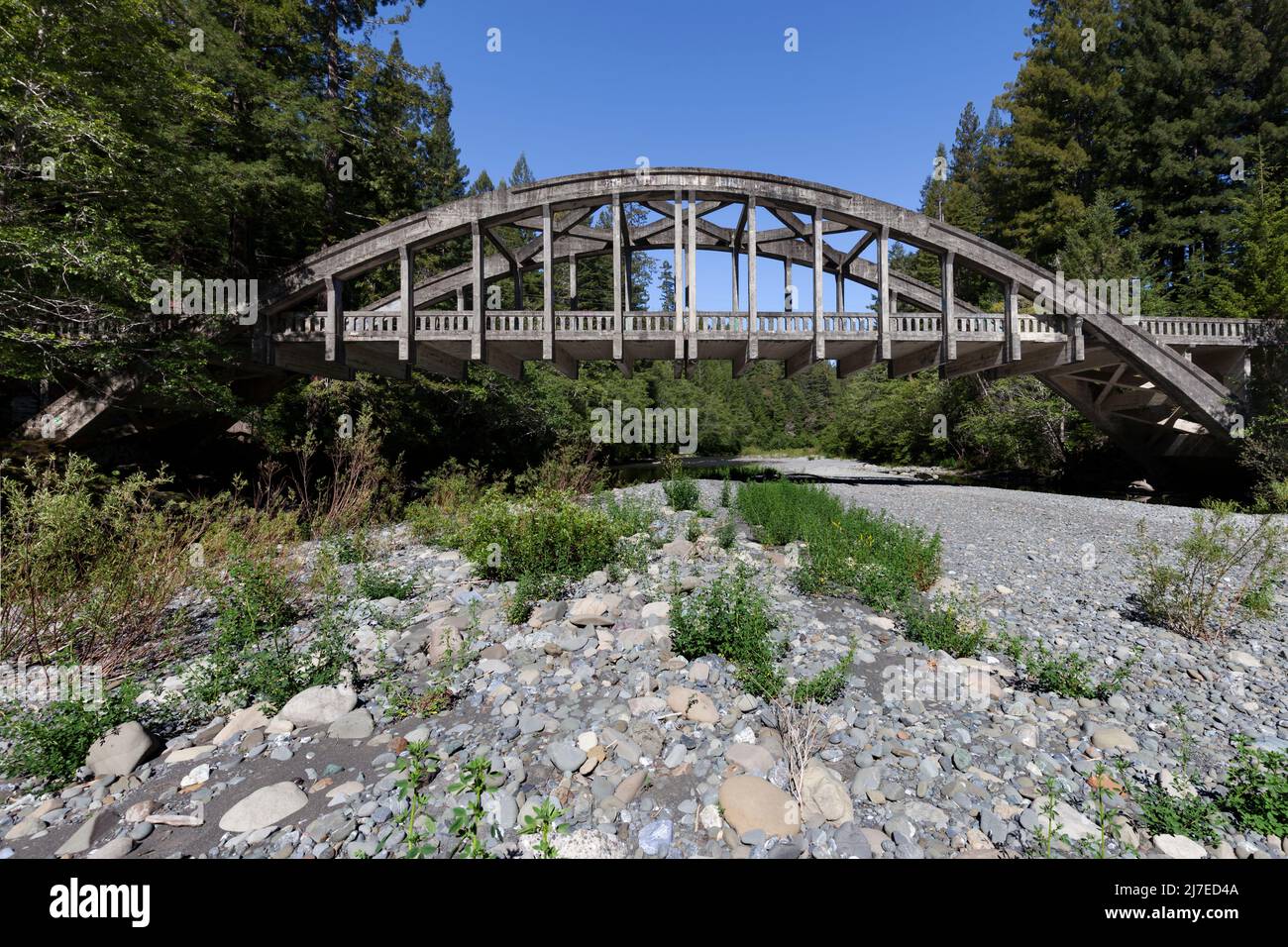 Abandoned Tied Arch Bridge Spans The Drought Stricken Van Duzen River