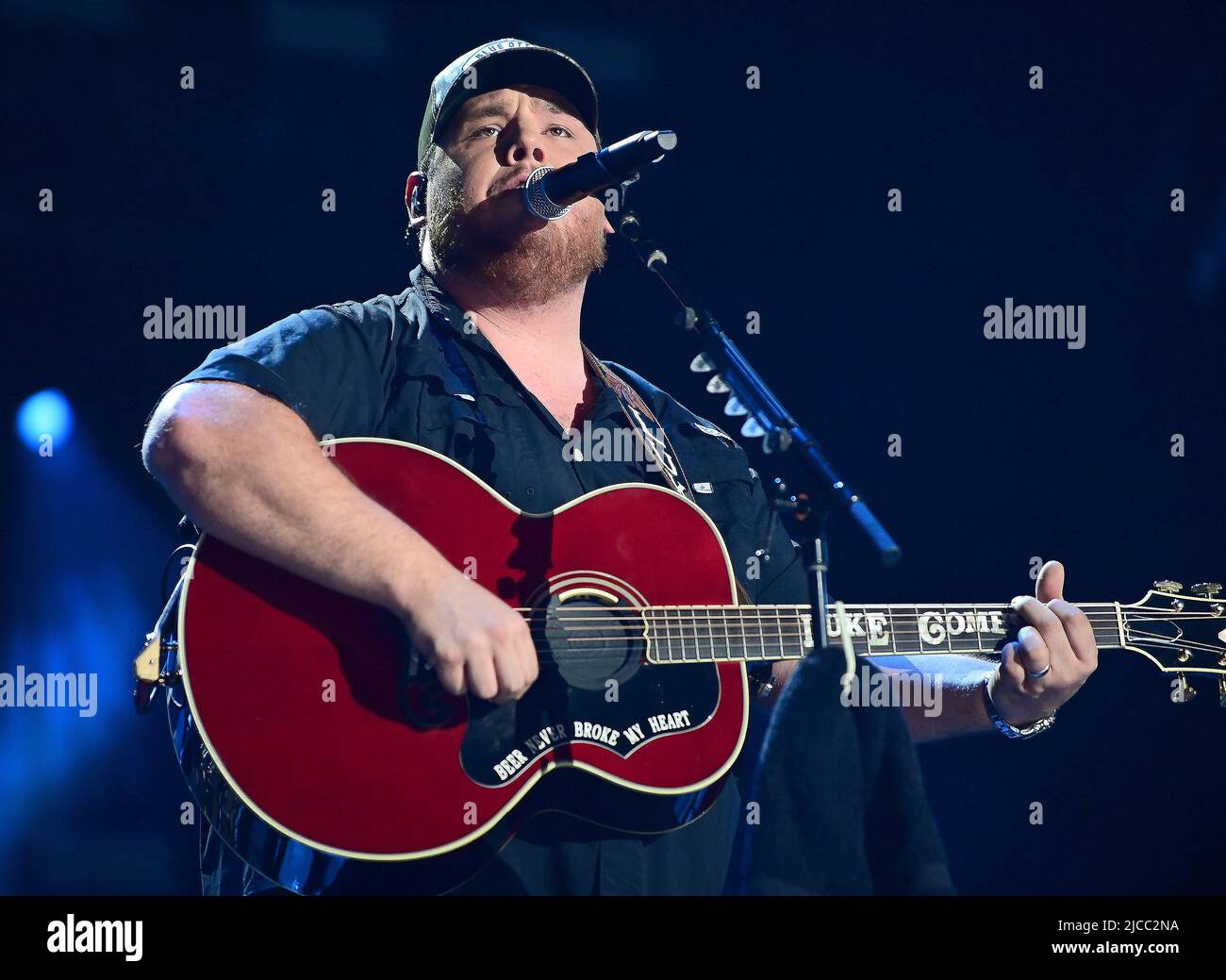 Luke Combs Cma Fest Hi Res Stock Photography And Images Alamy