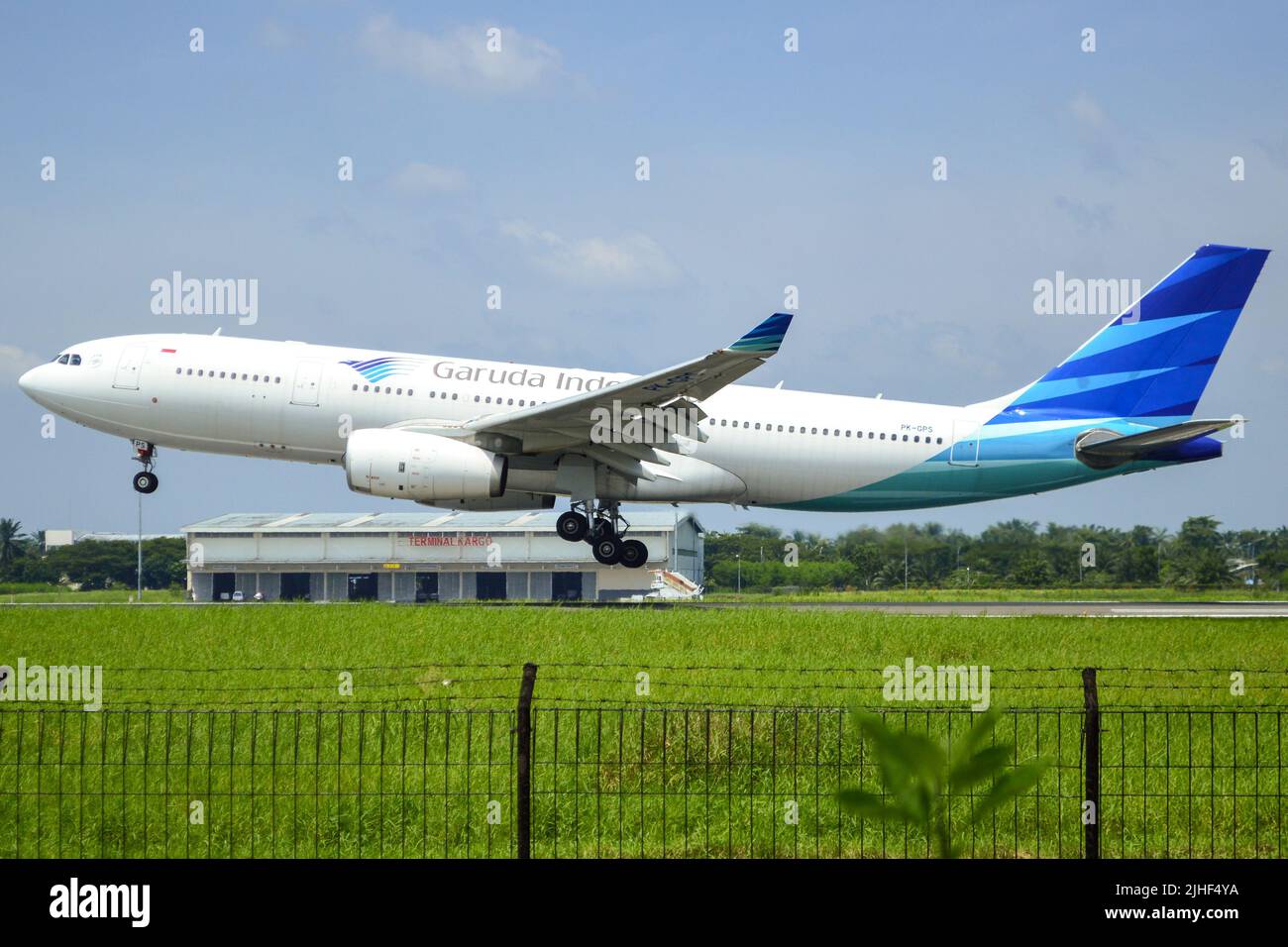 Garuda Indonesia Pk Gps Airbus A Landing At Kualanamu