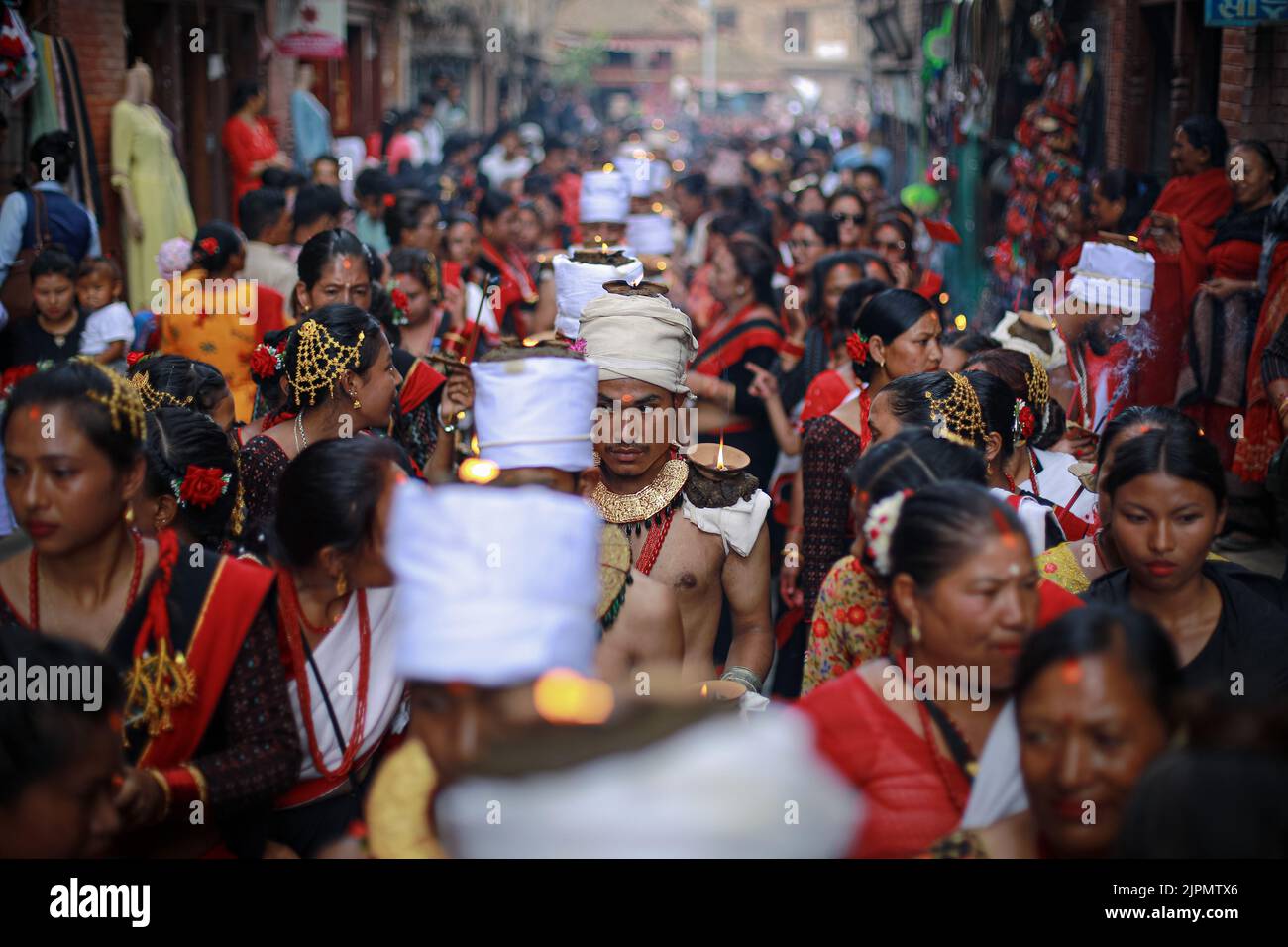 Bhaktapur Bagmati Nepal 19th Aug 2022 Devotees With Lit Oil Lamps