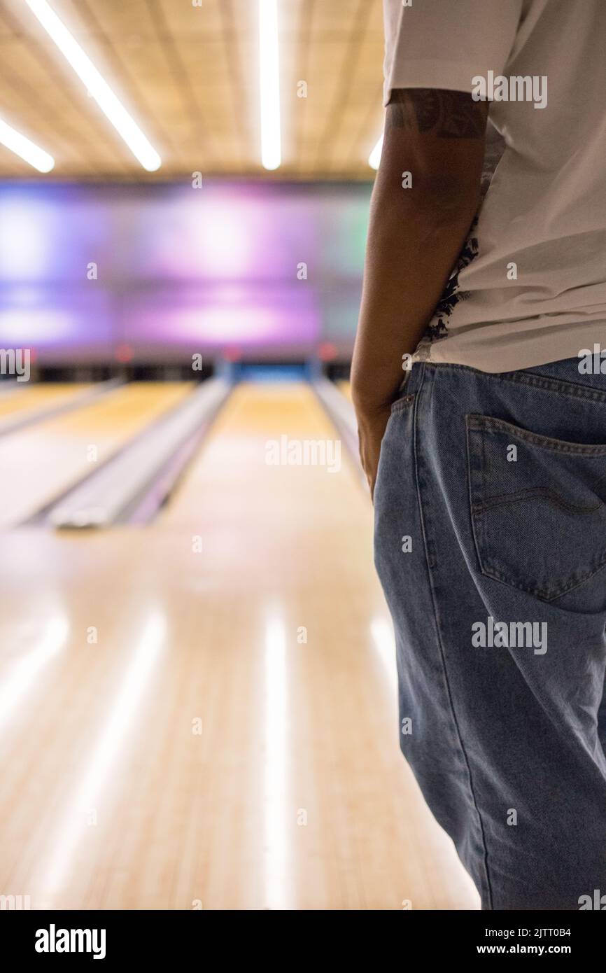 Man In Bowling Hi Res Stock Photography And Images Alamy