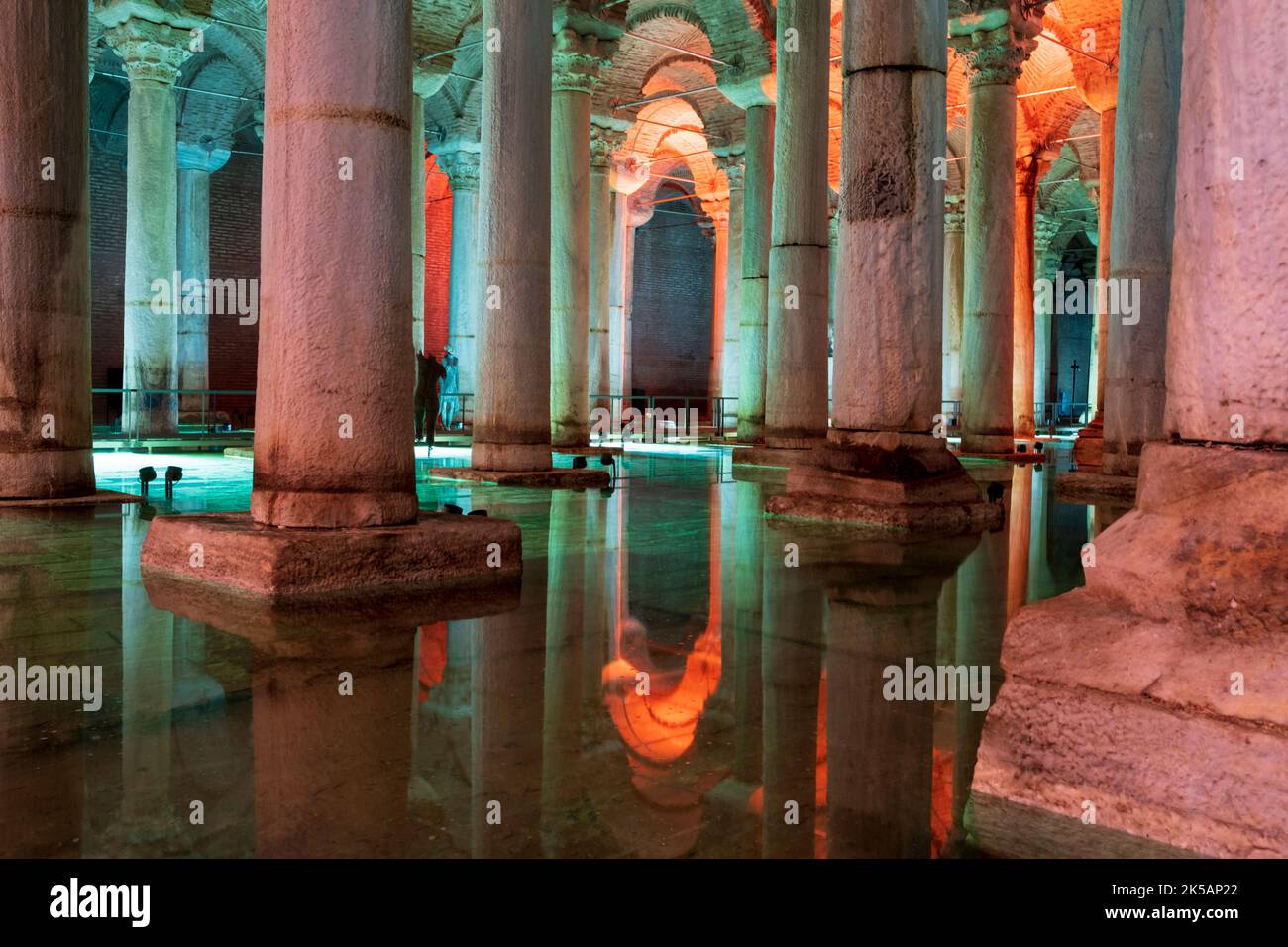 Yerebatan Saray Basilica Cistern In Istanbul Turkey Dance Of Light