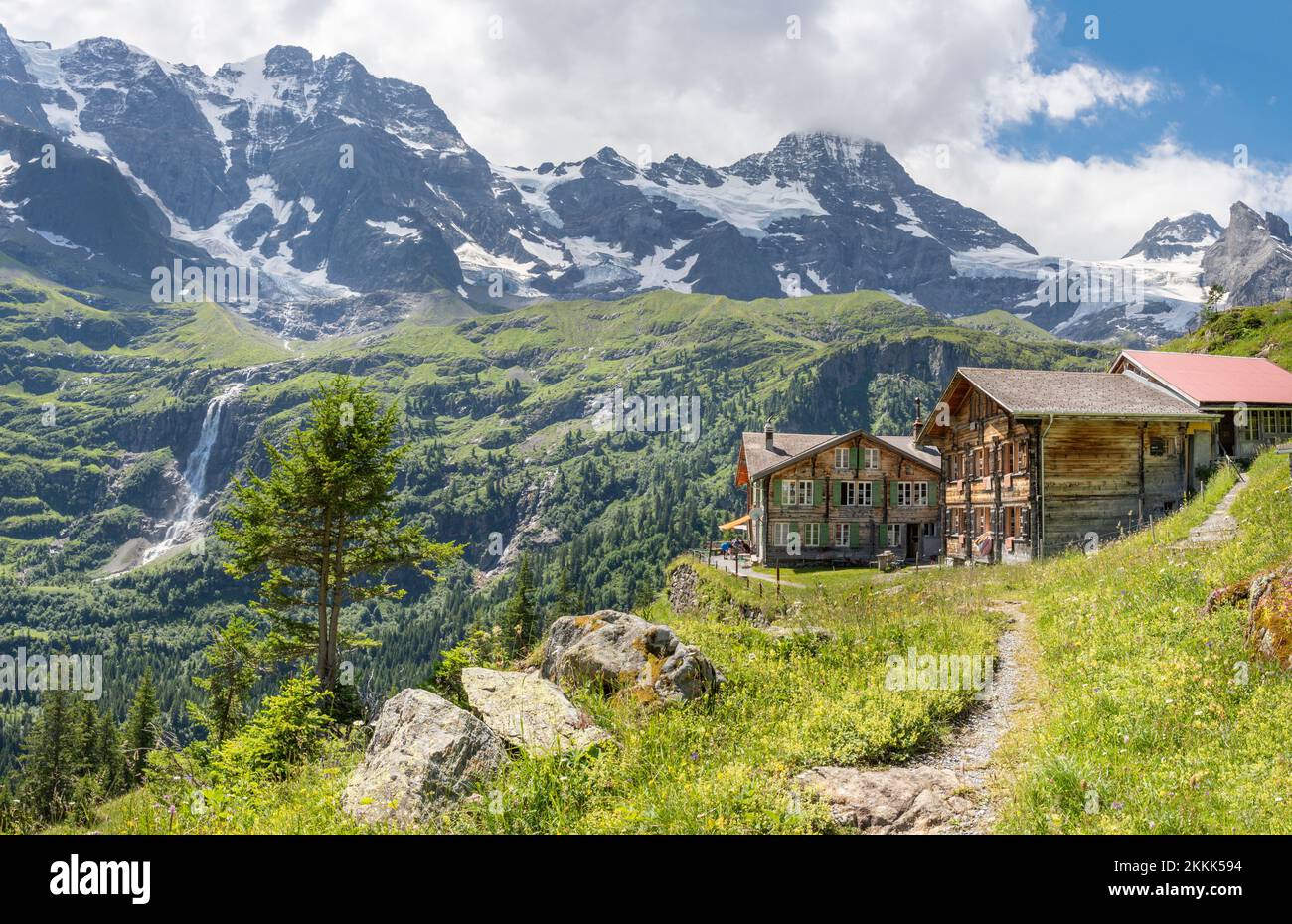 The Hineres Lauterbrunnental Valley With The Peaks Grosshorn And