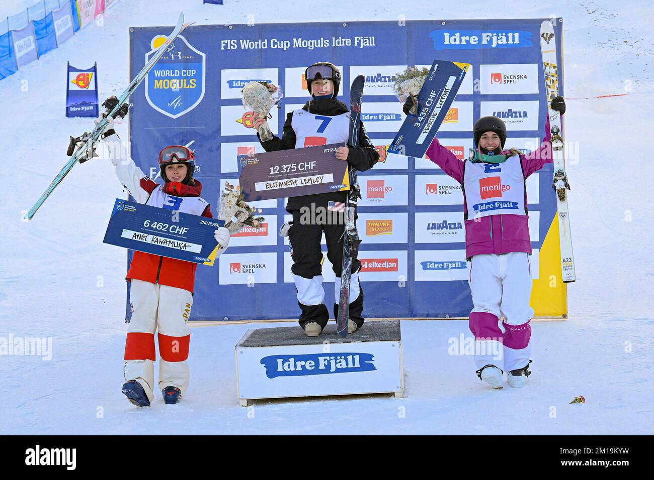 Top Three In Dual Moguls Anri Kawamura Japan 2nd Elizabeth Lemley