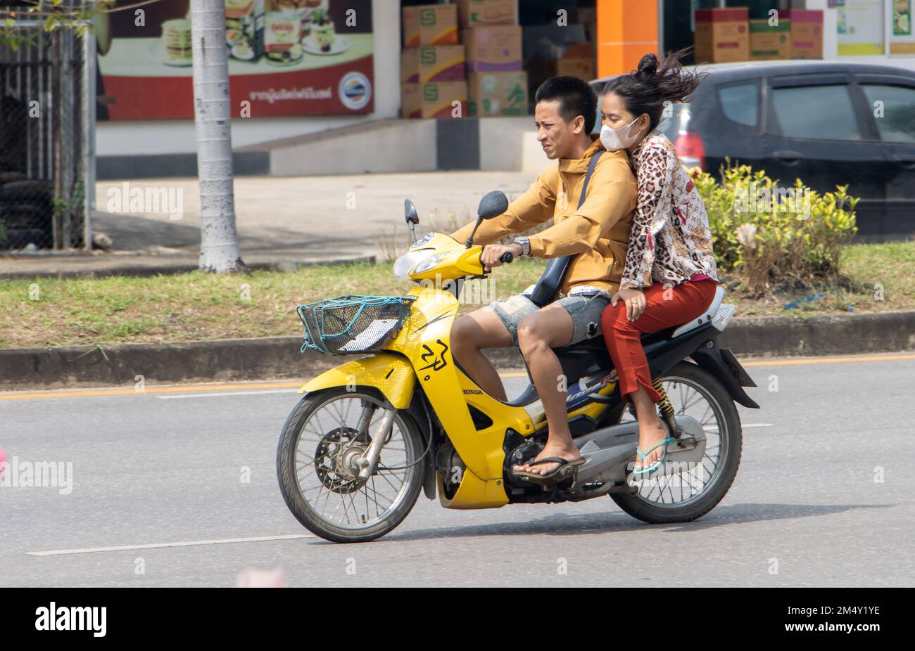 Ratchaburi Thailand Nov The Pair Rides On Motorcycle At The