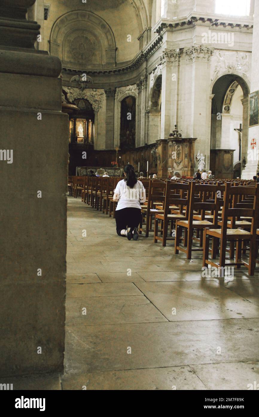 Praying On Knees Woman Hi Res Stock Photography And Images Alamy