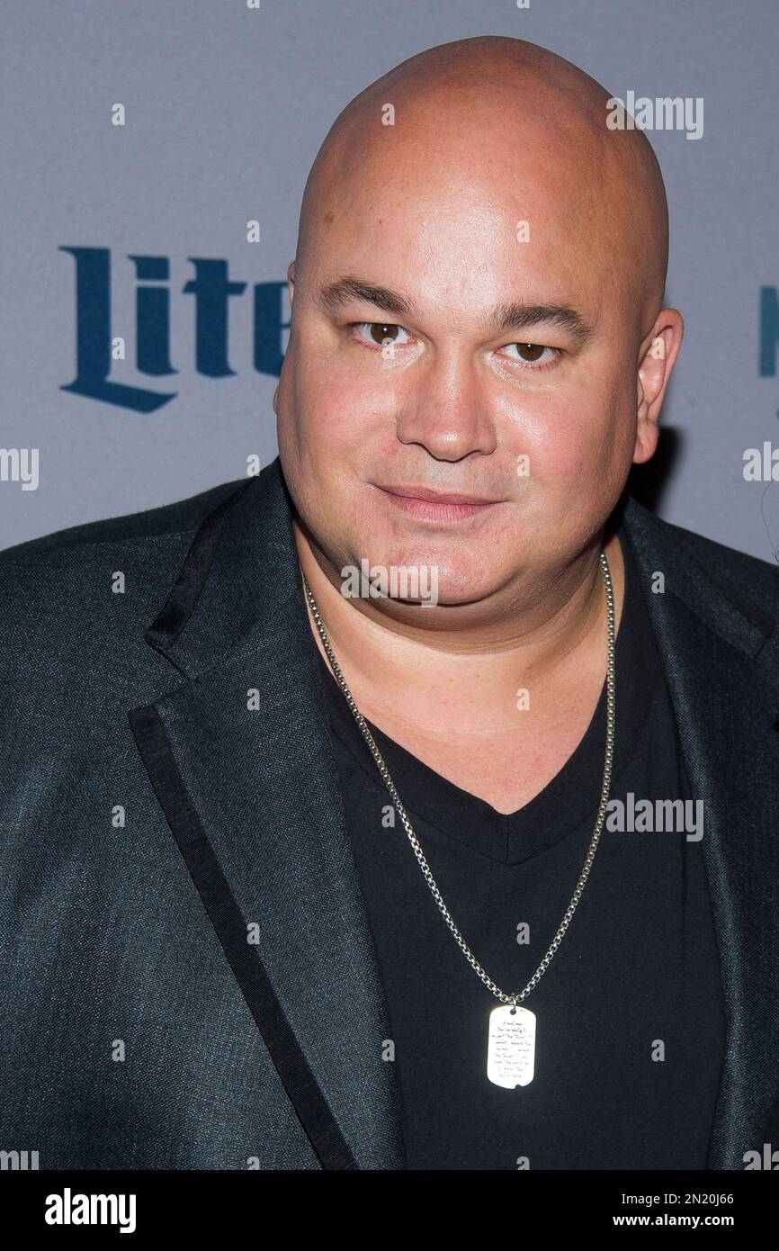 Robert Kelly Attends The Premiere Screenings Of Fx S Sex Drugs Rock