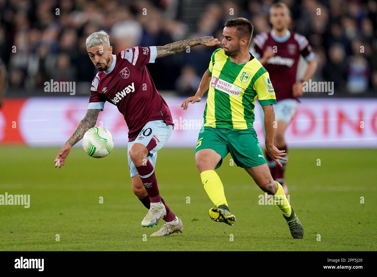 West Ham Uniteds Manuel Lanzini Left And Larnacas Ismael Casas In