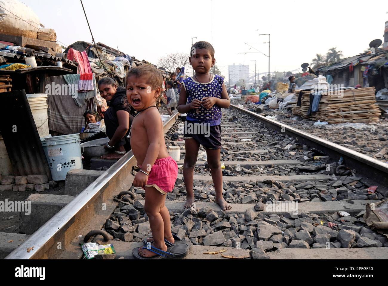 India Kolkata Park Circus Slum Stock Photo Alamy