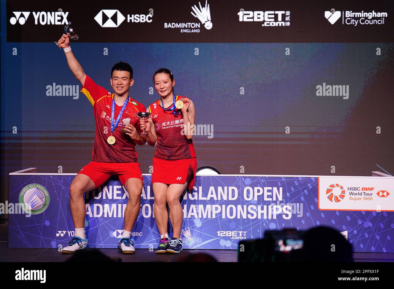 China S Zheng Si Wei Left And Huang Ya Qiong Celebrate Victory Over