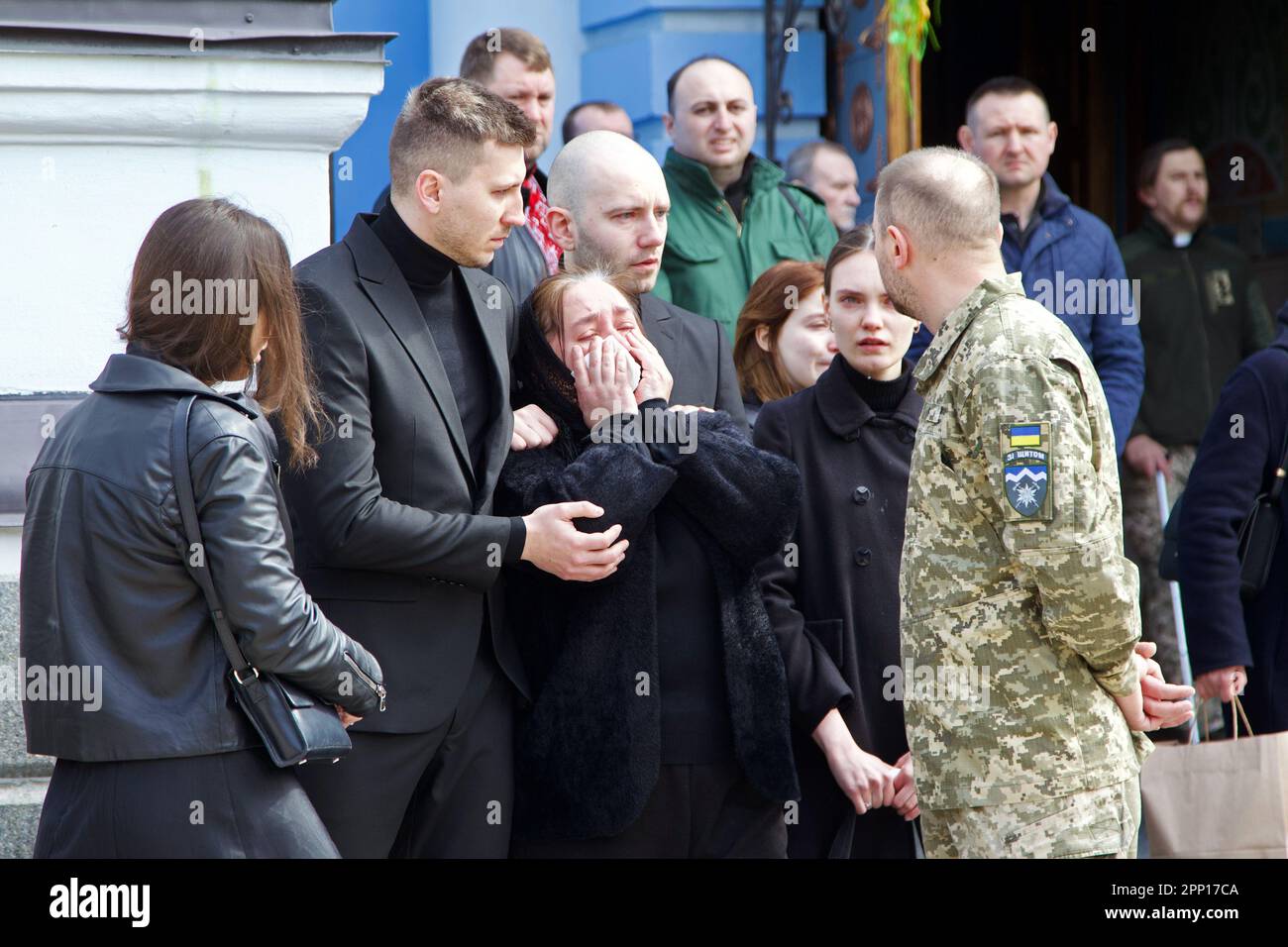 Non Exclusive KYIV UKRAINE APRIL 21 2023 Mourners Are Gathered