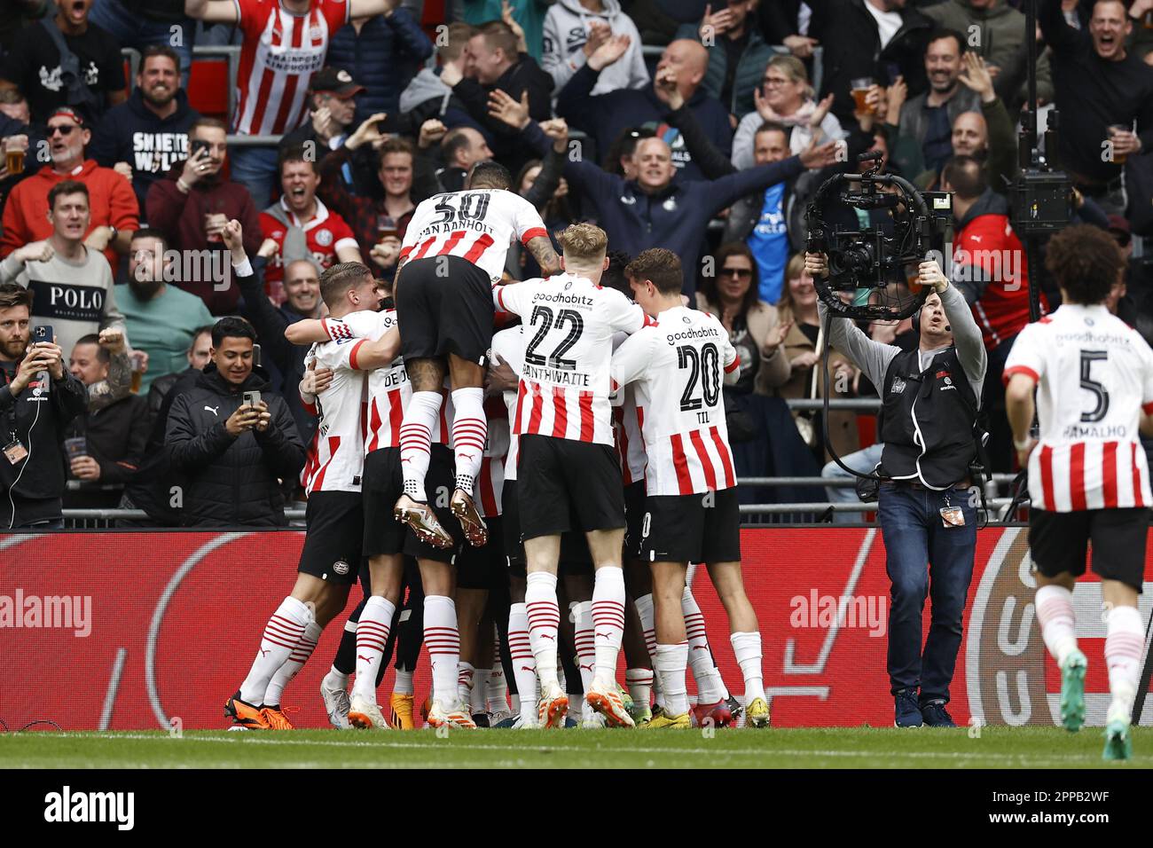 Eindhoven Lr Joey Veerman Of Psv Eindhoven Luuk De Jong Of Psv