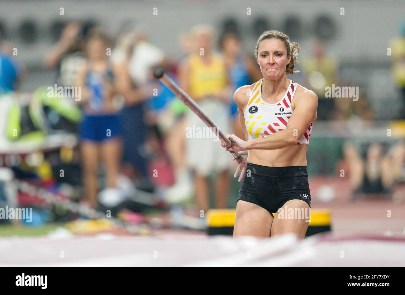 Fanny Smets Participating In The Pole Vault At The Doha World