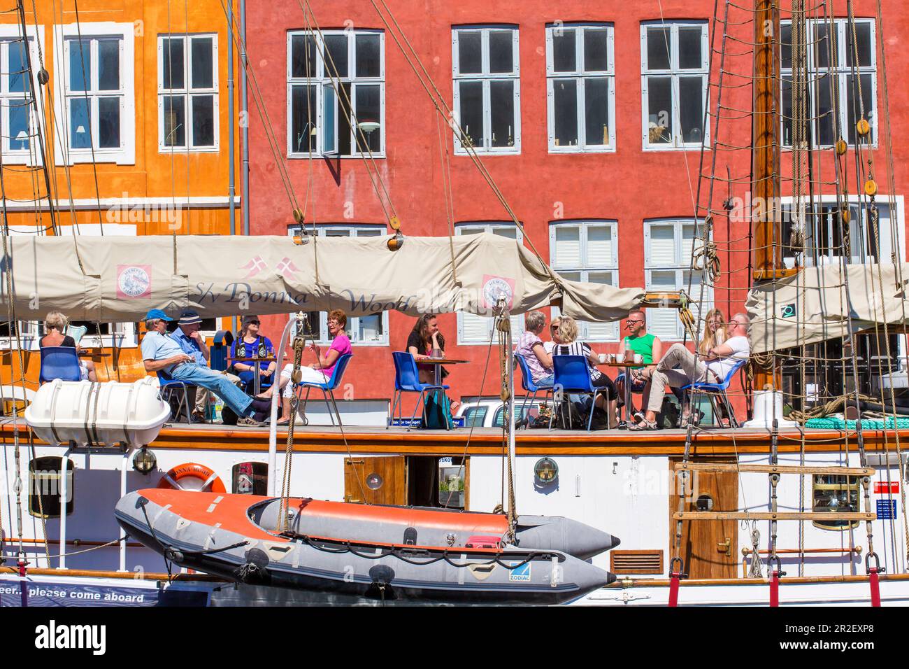 Cafe At The Desk Of A Ship Nyhavn New Harbour Th Century