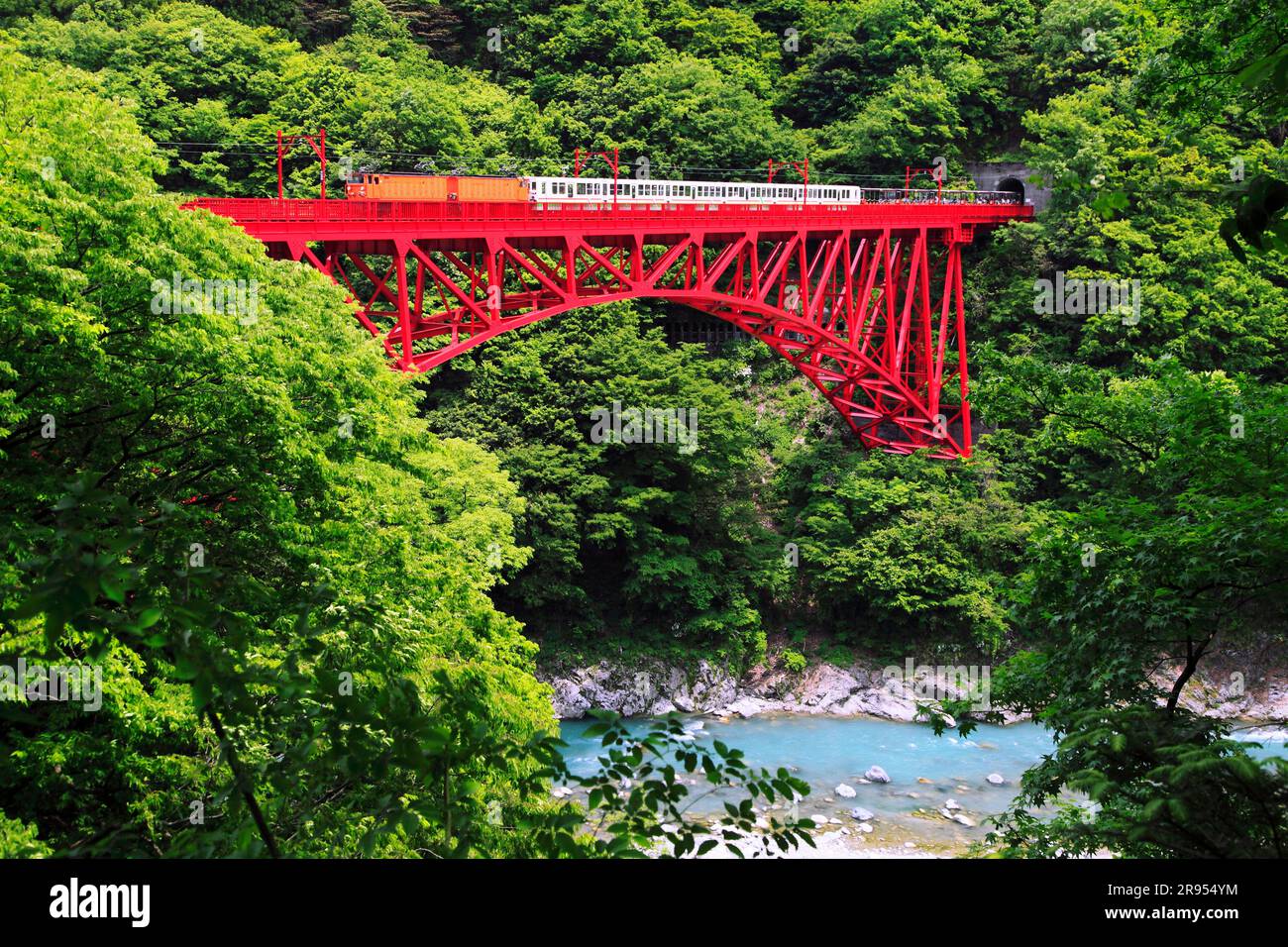 Kurobe Gorge Railway Stock Photo Alamy