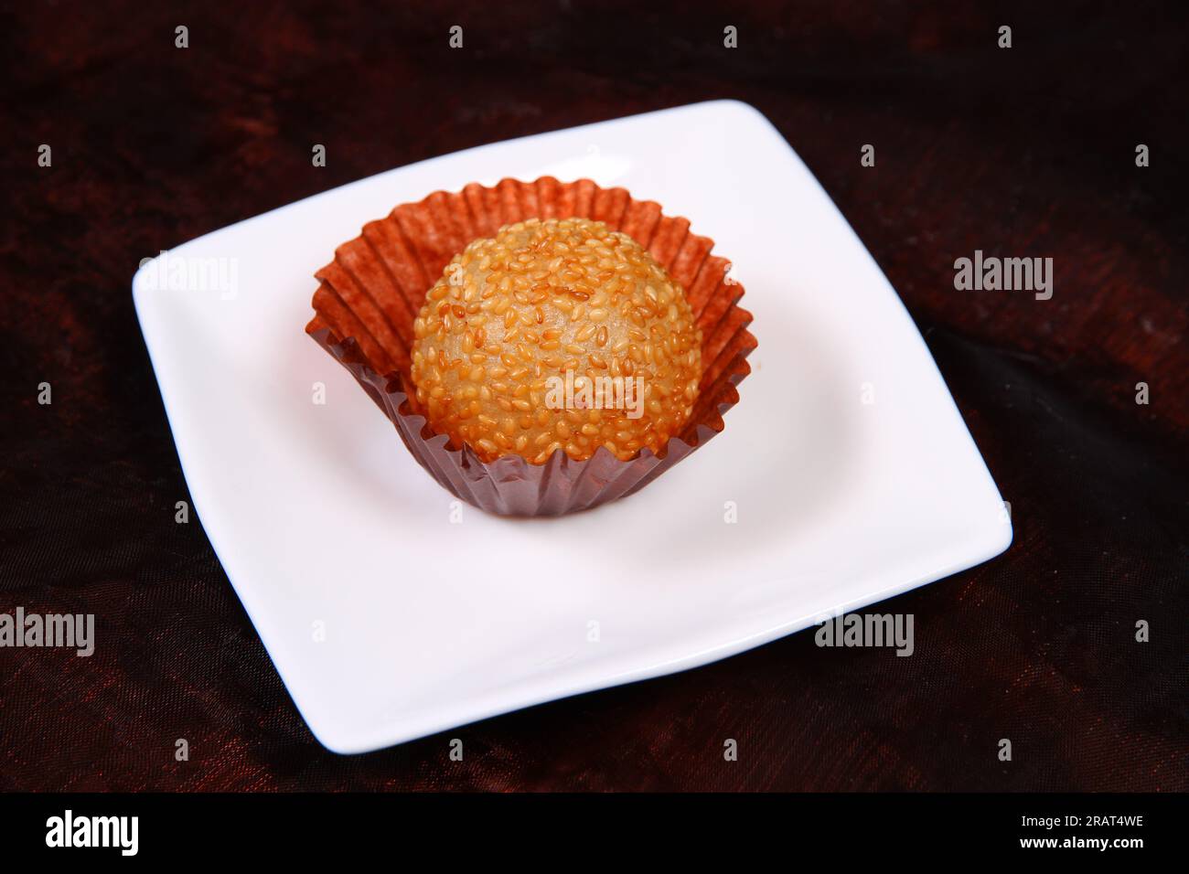 Fried Sesame Seeds Balls Jian Dui Stock Photo Alamy