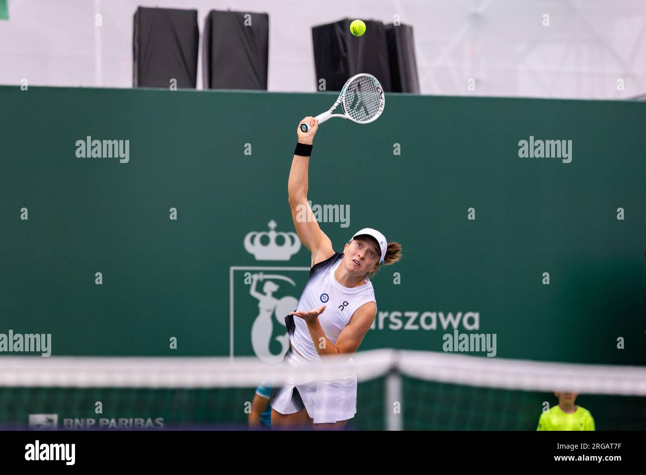 Iga Swiatek Seen In Action During The First Round Match Bnp Paribas