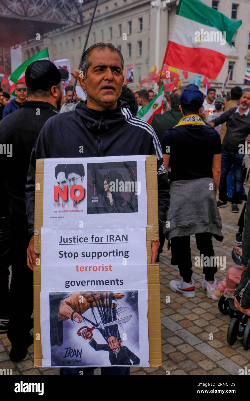 Victoria Square Birmingham Uk Nd Oct Protesters Gather To