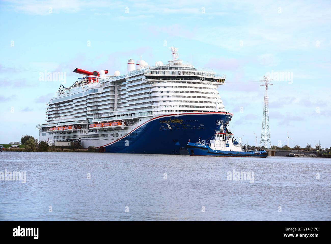 Überführung der Carnival Jubilee aus der Meyer Werft über Ems in