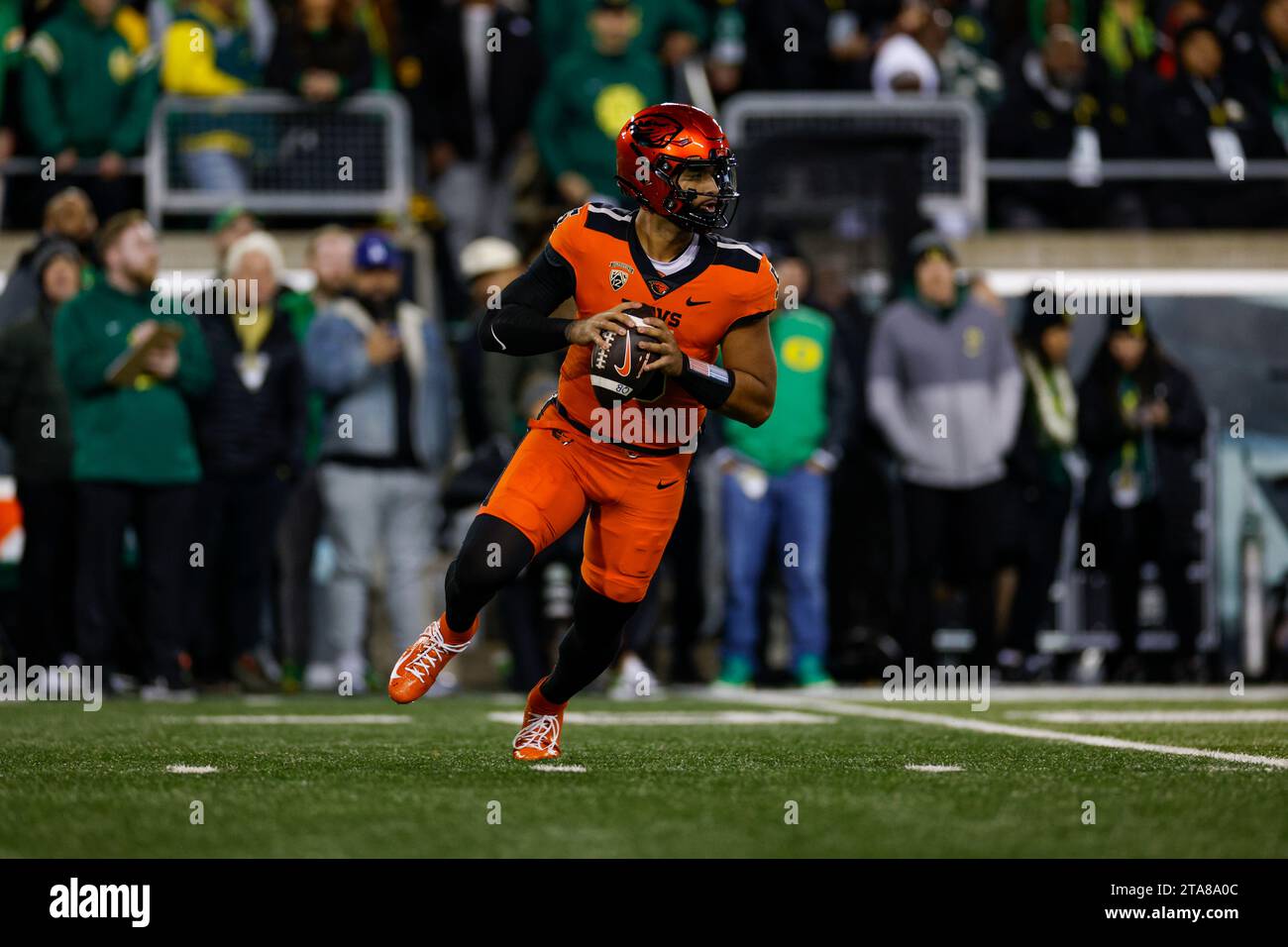 Oregon State Beavers Quarterback DJ Uiagalelei 5 Looks For An Open