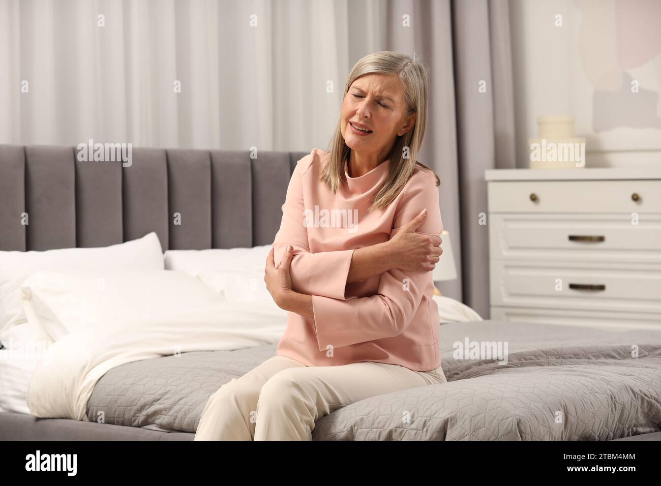 Mature Woman Arthritis Bed Hi Res Stock Photography And Images Alamy