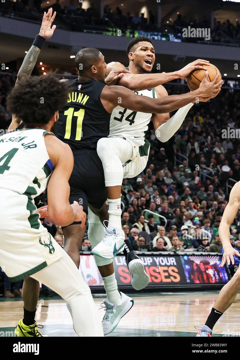 Milwaukee USA 9th Jan 2024 Utah Jazz Guard Kris Dunn Vies Against