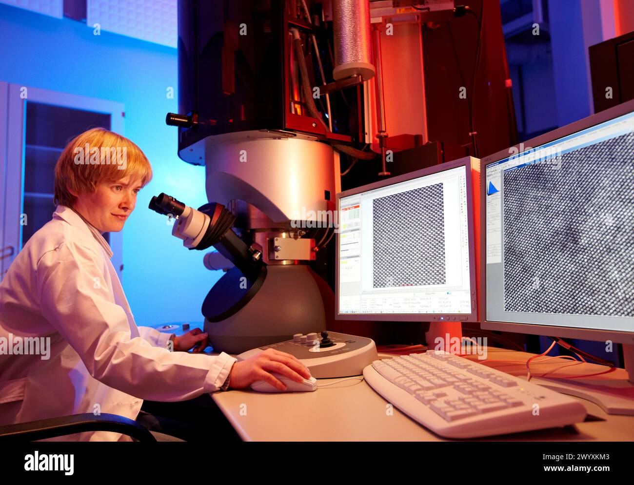 Atomic Resolution Imaging Using TEM High Resolution Transmission