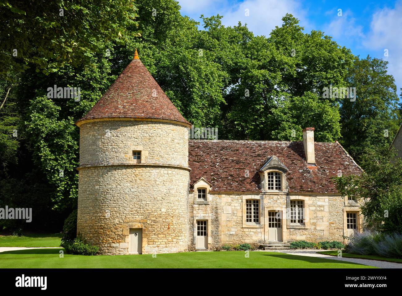 Abbaye Royale De Notre Dame De Fontenay Fontenay Cistercian Abbey