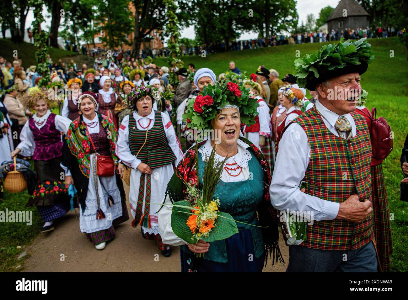 Kernave Lithuania 08th June 2024 People Dressed In Traditional