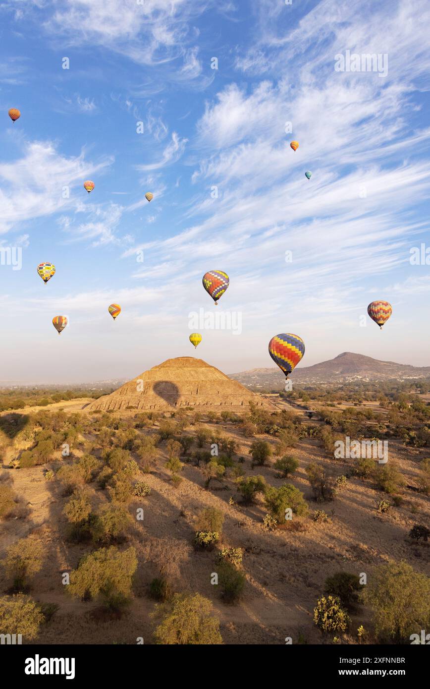 Teotihuacan Balloon Hot Air Balloons Over The Pyramid Of The Sun