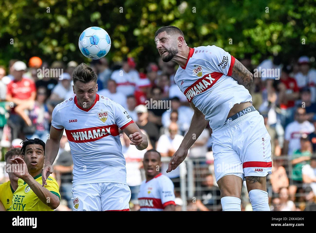 Erdemin Demirovic VFB Stuttgart 09 Und Jeff Chabot VFB Stuttgart