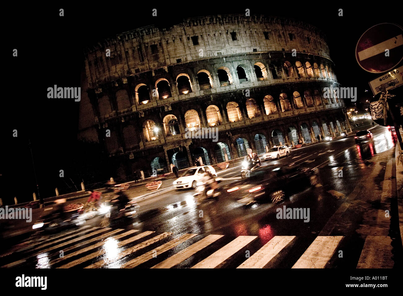 the-roman-colosseum-by-night-from-a-busy