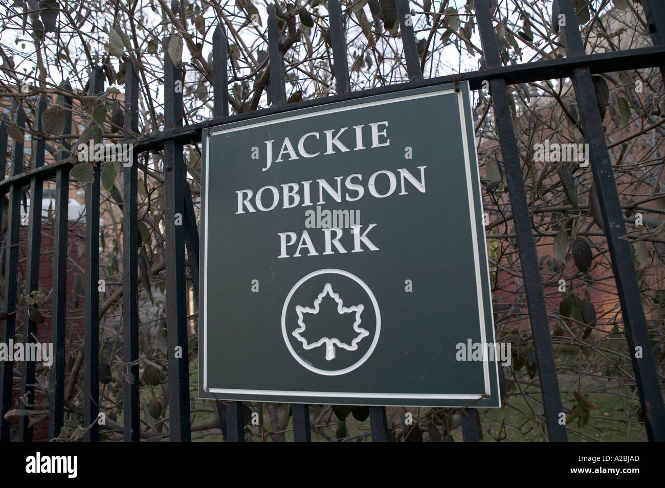 jackie-robinson-park-sign-on-railing-in-harlem-new-york-city-usa-2005-A2BJAD.jpg