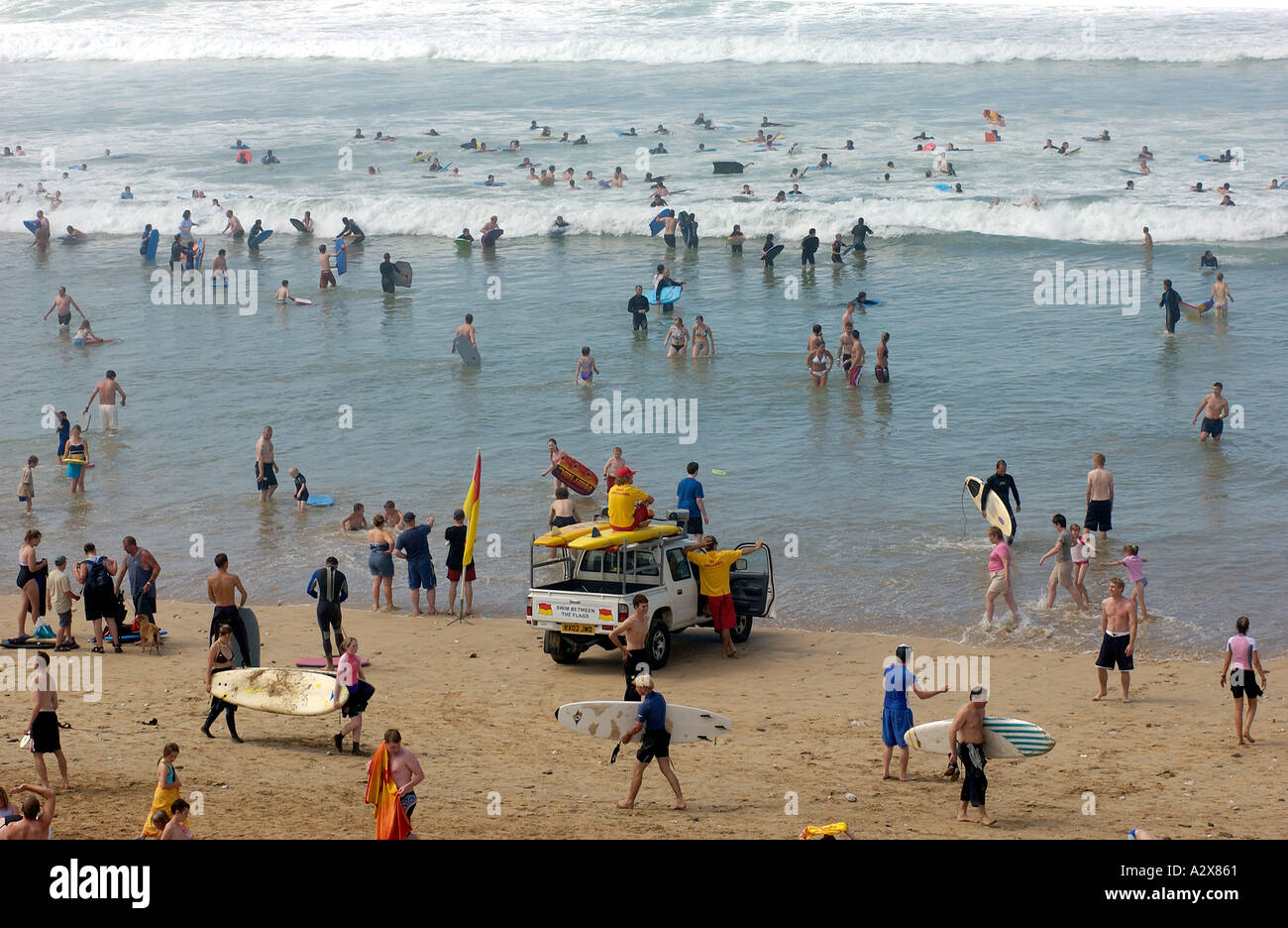 Activity At Fistral Beach Newquay In Cornwall England Uk On A Busy August Summer Day Activity At Fistral Beach Newquay In Cornwall England Uk On A Busy August Summer Day