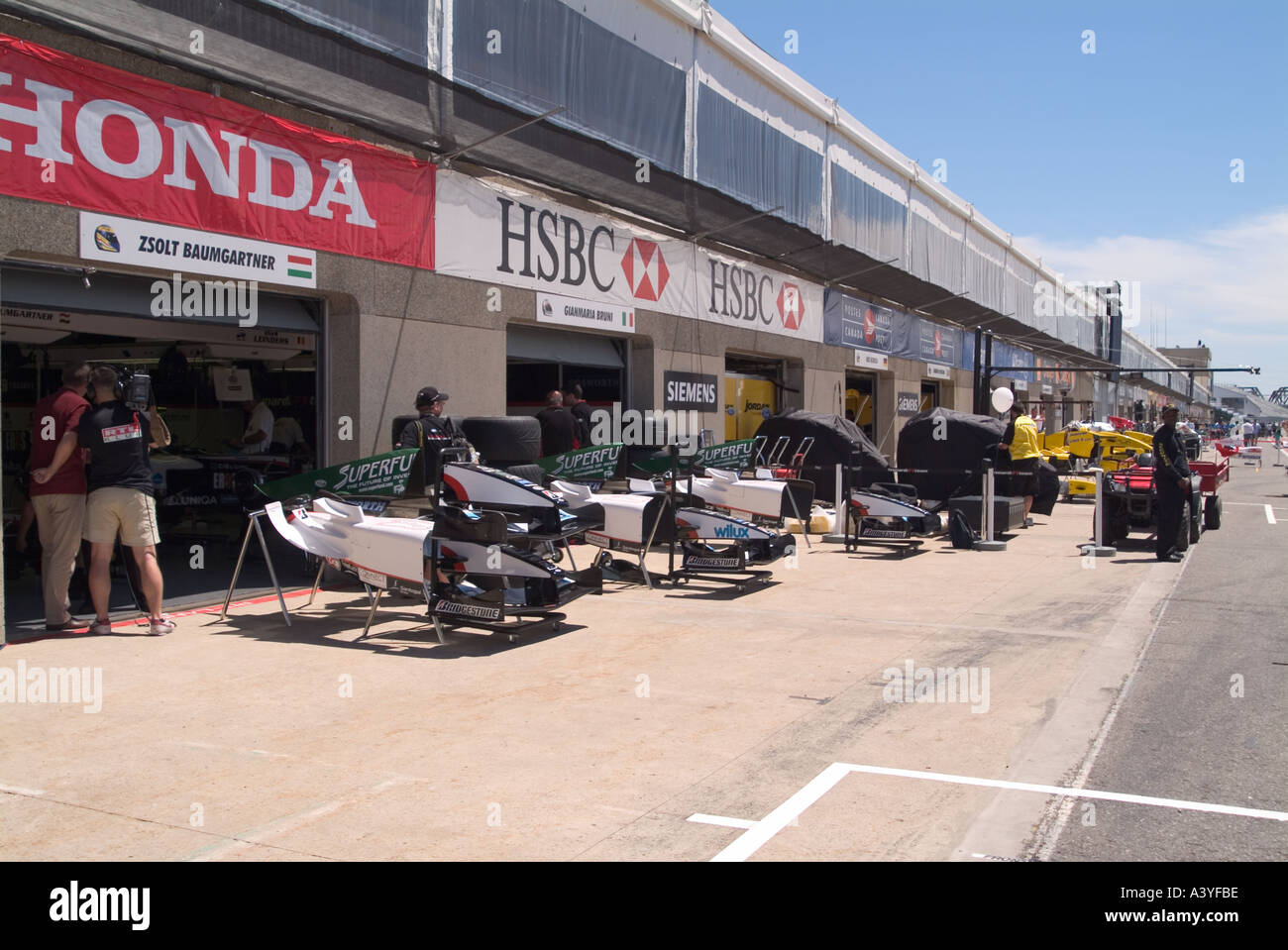 Honda f1 pit lane #1