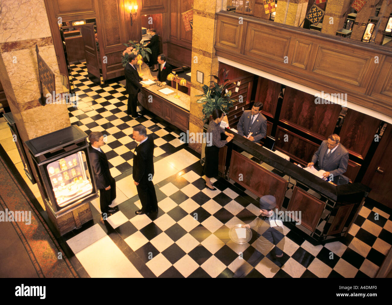 Receptionist casino london