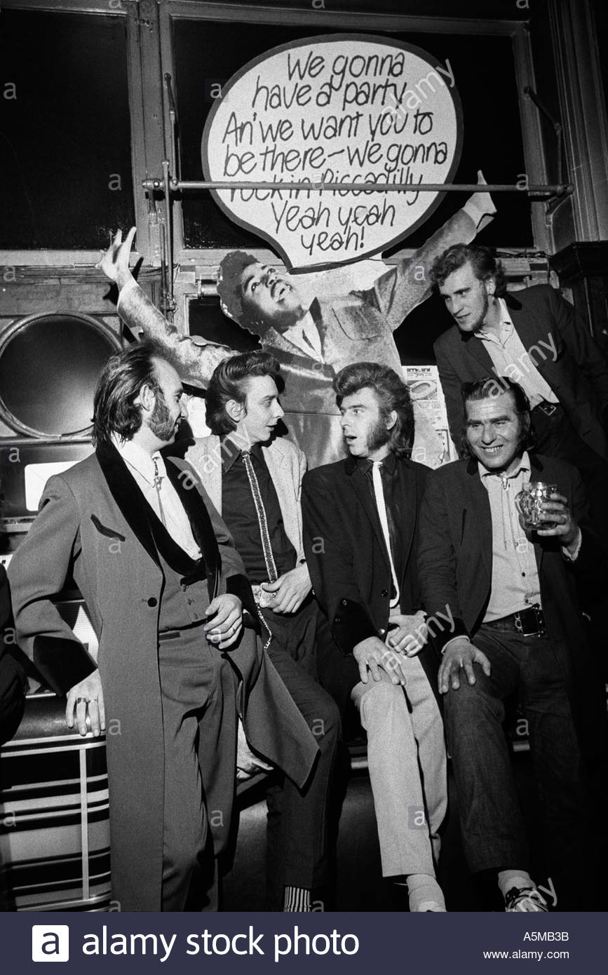 teddy-boys-meeting-at-the-